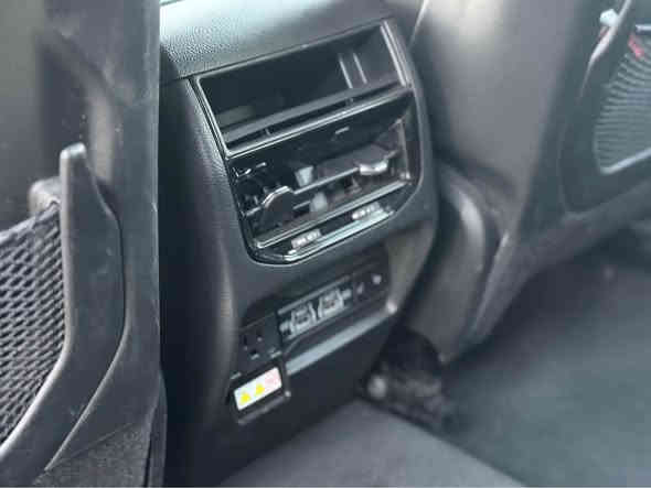 السلام عليكم جيب كراند شيروكي 4XE 2024 وارد امريكي
‏Jeep Grand Cherokee 4Xe 2024 2.0L
حجم المكينه : 2000  تيربو + هايبرد + بلك ان 
المسافة المقطوعة : 33 الف 
الضرر : تقرير سرقه قطع خارجية مشدود قطعه اصليه بدون صبغ 
مكفوله من صبغ من الدعاميه للدعاميه 
حالة الايرباك : سليم 
#مواصفاتها
1.شاشتين دشبول وسيط دشبول 
2.بصمه
3. تشغيل عن بعد
4.دمام خلفي
5.كشنات جلد
6.كشن السايق ميمري
7.كشنات كهرباء
8.صندوك كهرباء
9.حساسات خلفيه
10. قطع تبريد 
11.اشاير بالمري
12.رادار امامي
13.رادارات 360
14.ثلاث وضعيات قياده
15. بنوراما فتحتين
16. كير ماوس
17. نظام منحدرات
18. هيترات بالكشنات 
19.ويل كب كروم
20.لايتات لد
21.بكلايت لد
22.كشافات
23.بصمة ابواب
فول مواصفات 1/1 جاهزه مرقم بغداد 
#السعر : 290 مرقم بغداد وبيها مجال بسيط  

رقم الهاتف  *********** بغداد
