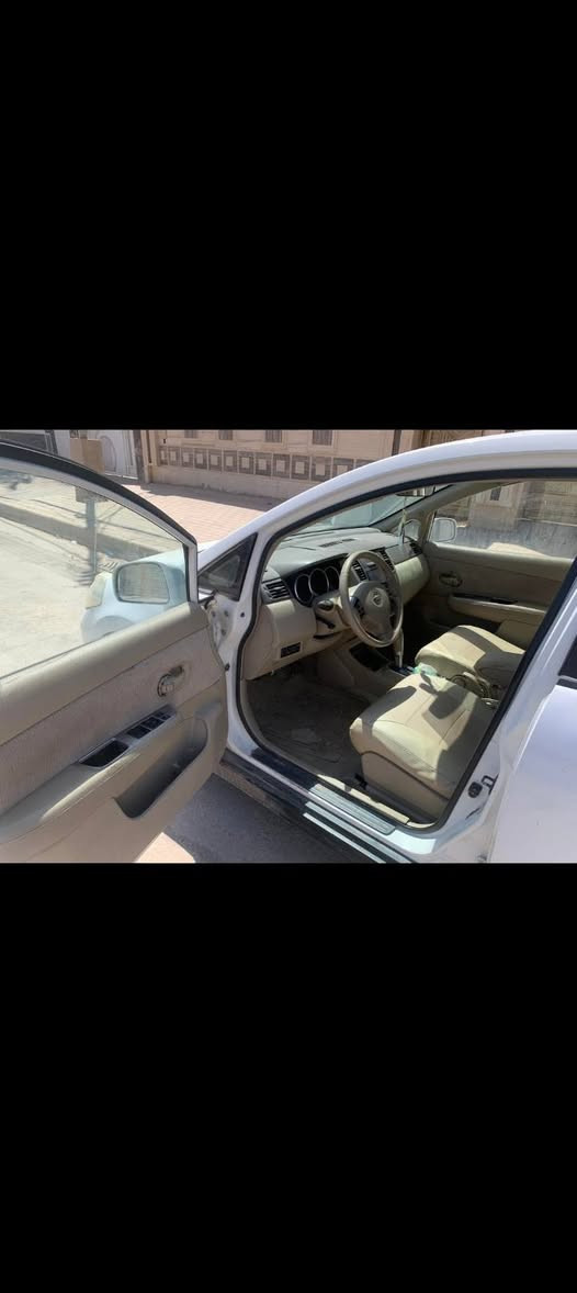 نيسان فيرسا ٢٠٠٧ مواصفات بصمه حساس تحكم جهتين شاشه محرك ٢٠٠٠ مري كهربائي السياره حلوه صدر جديد باتري جديد محرك قبل أشهر شديدة جديد توني مسويلها ادامه كامله حته كير مسويله ادامه ودهن مبدل رقم بغداد انكليزي السيارة حادثها جاملغ امامي وشويه يم قبق البانزين السعر ٧٠ مكان السيارة كربلاء
اتصل او واتساب ***********
