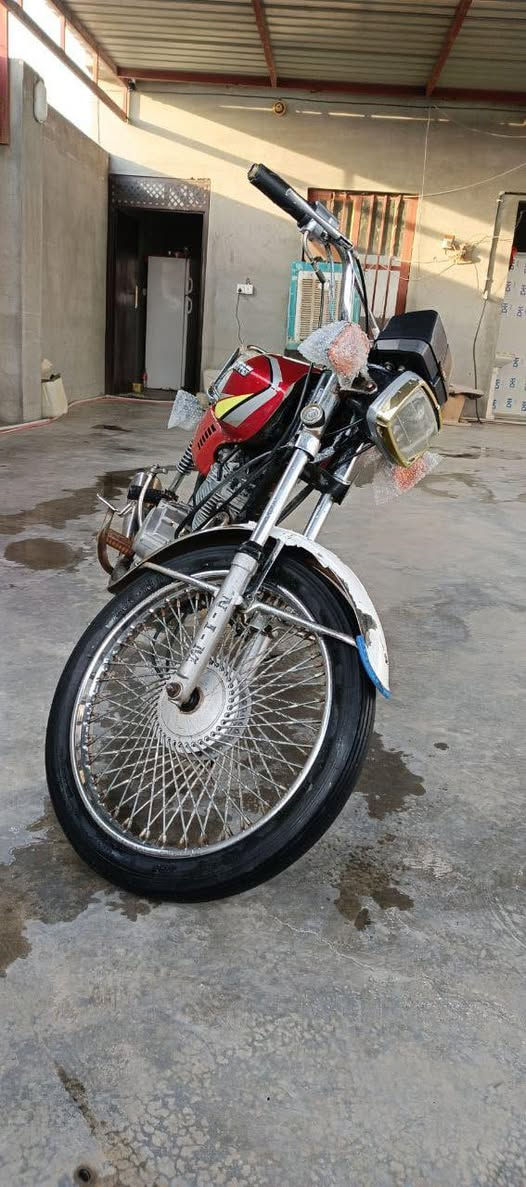 السلام عليكم موطور أربعه كير للبيع موديل 2019محرك معمر جديد السعر 325الف وبي مجال ***********
