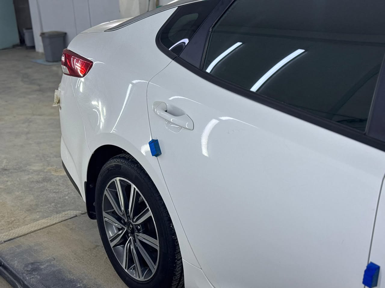 السلام عليكم اوبتيما 2020 خليجي كفاله عامه ماشيه 113 حقيقي سياره جاهزه من كلشي تحويل ثاني يوم السياره عارضها 207$ وبيها مجال حك الجيه سياره حيل جديده لاستفسار *********** ❤️
