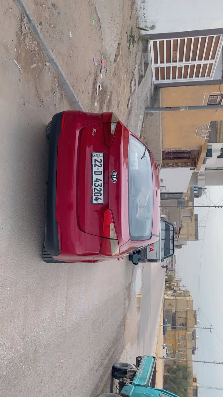 السلام عليكم كيا سيراتو 2016 محرك 1600 السياره خليجي بيه 3 قطع لسياره ناعمه تخبل جاهزه من كلشي السعر ❗️112❗️ الاستفسار ***********
