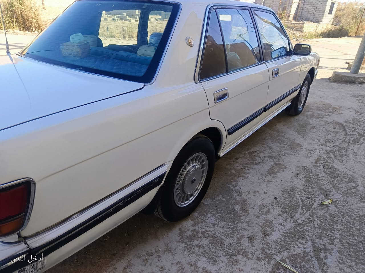 السلام عليكم سيارة سيدان للبيع موديل 91 رقم نجف مشروع وطني سيارة مصبوغه صبغ عام جمالية بدون حادث محرك وكير مكفولات كهربائيات كله شغالة محرك 2500 مكاني ناصريه سوق الشيوخ 
رقم الهاتف ***********
