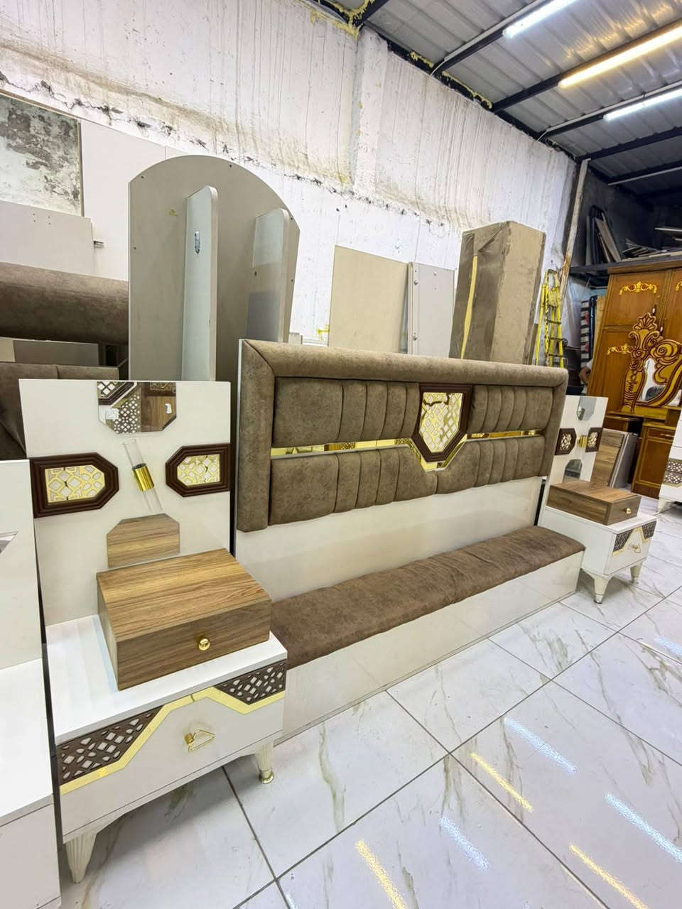 غرفه تركيه 10قطع نضافه فول مع النقل والشد800الشراي يتفضل واتساب ***********
