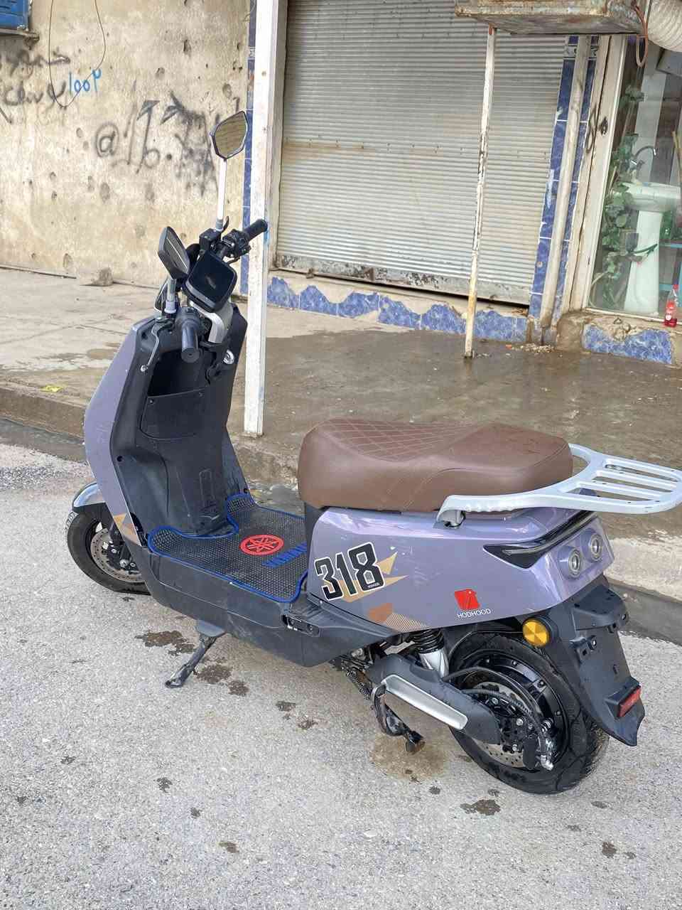 سلام عليكم مطور شحن 318 نضافه فول بطاريات 6 شرط الفحص ملف 2000 شرط كلو شغال مابيه أي عطل أربع نمر سرعه 99 بيه بك رجوع R مطور مرتب وا نضيف.السعر  475 مكاني موصل رقم ***********
