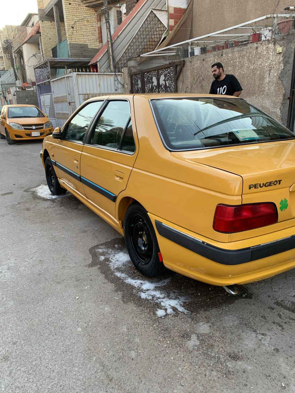 السلام عليكم بيجو بارص 2015
سياره كفاله عامه 
مكينه كير  مكفولات 
تخم تاير جديد 
صدر خلفي امامي جديد 
مصفره هيئه غرامات 
دوشمه جديده سفريات جدد دوشمه عامه 
السعر 55وبيهاا مجال بسيط 
الرقم ***********
المكان بغداد مدينه الصدر
