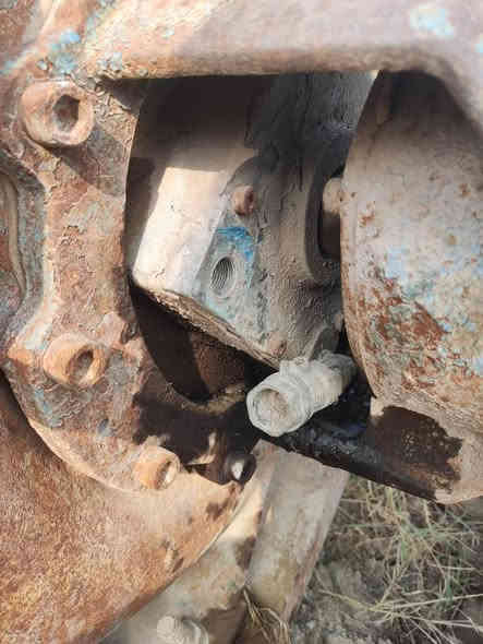 خنزيره براص (نحاس) 8*8. هيه وشاصيها. او تريدها وحدها مثل ماموضح بالفيدو للبيع مكاني بابل مشروع المسيب /***********
