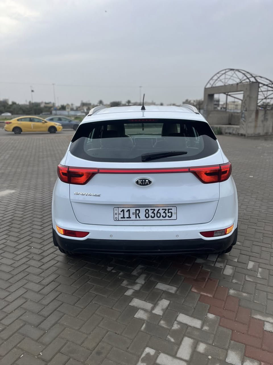السلام عليكم كيا سبورتج 2018 خليجي رقم بغداد جديد بأسمي عارضه 154$ بيها مجال بسيط السياره جديده بوضع الشركه مكينه2000 دوش (كير ومكينه كفاله بالشرط)تبريد ثلج ❄️ تخم تاير جديد حداديه امامي خلفي جديد مابيه اي نقص جاهزه السياره داخل حمصي لونين مواصفات السياره/ قطعتين تبريد/ شاشه لمس/ فول تحكمات/3انظمه قياده/اشاير بالمري/ مري كهرباء/ حساسات اماميه/حساسات خلفيه/ كاميرا دواره/ زنون عالي ناصي /لد نهاري / علامه كتابه سبورتج بالدوس/ سايد بريك بالرجل /5ويل كب/ زراكات لايت/  وبعد باقي مواصفات المعروفه السياره بيها صبغ جاملغ امامي بدون دواخل بدون ايرباك اثر شخط بسيط سونار موضح مع الصور /ونطخت عندي طخه بسيطه جدآ بالباب الخلفي وهلال جاملغ الخلفي بالباب مال كراج البيت باقي السياره كفاله عامه وجديده مكان السياره بغداد شارع فلسطين/ للأستفسار : *********** الخاص مغلق 🔏
