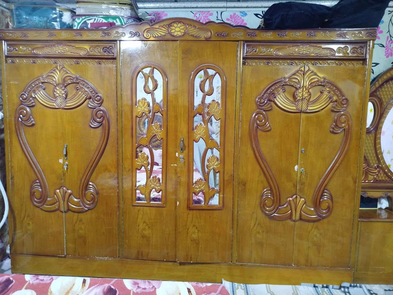 غرفه اخشاب للبيع مستعجل على بيعته غرفه تفصال مال نجار بعدهي جديده مكاني بصره المعقل مقابل مستشفى الموانئ رقمي ***********
