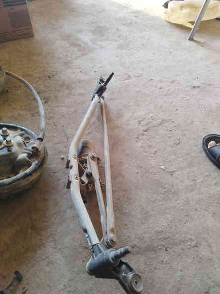 سلام عليكم على بركه الله توجد غراض رينو تفصيخ وجديد مكاني ديوانية قضاء الشاميه ناحيه  موجود توصيل ***********
