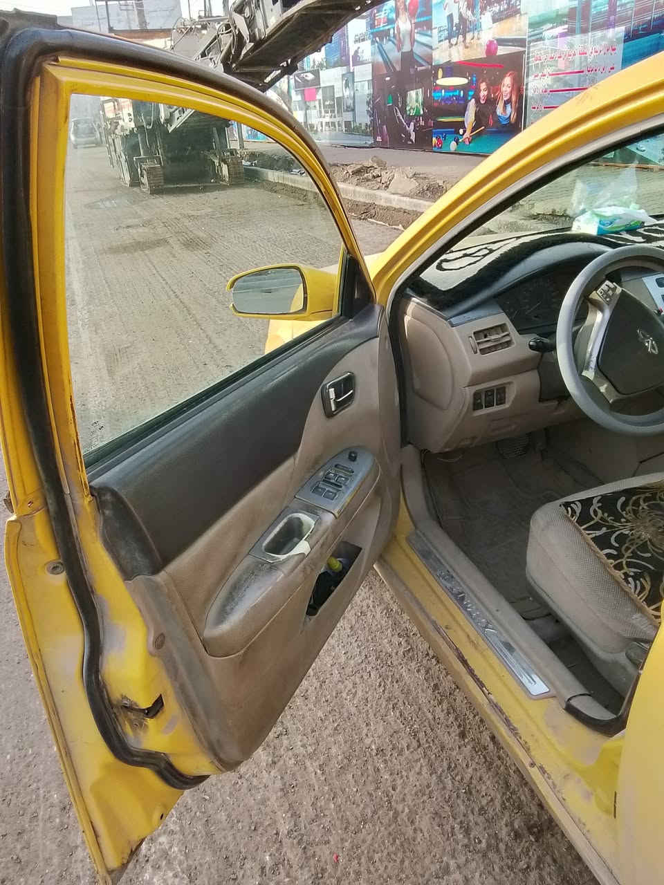 السلام عليكم من رخصه الادمن شيري A5 للبيع  مديل 11 محوره كورلا مشروع وطني سياره مصفره هيئه وغرامات سياره باسمنه تبريد شغال وباتري جديد  الحداديه 50 /100 تايرات جديده 
السعر 35.وبيها مجال بسيط
الاتصال // علئ الرقم
***********
