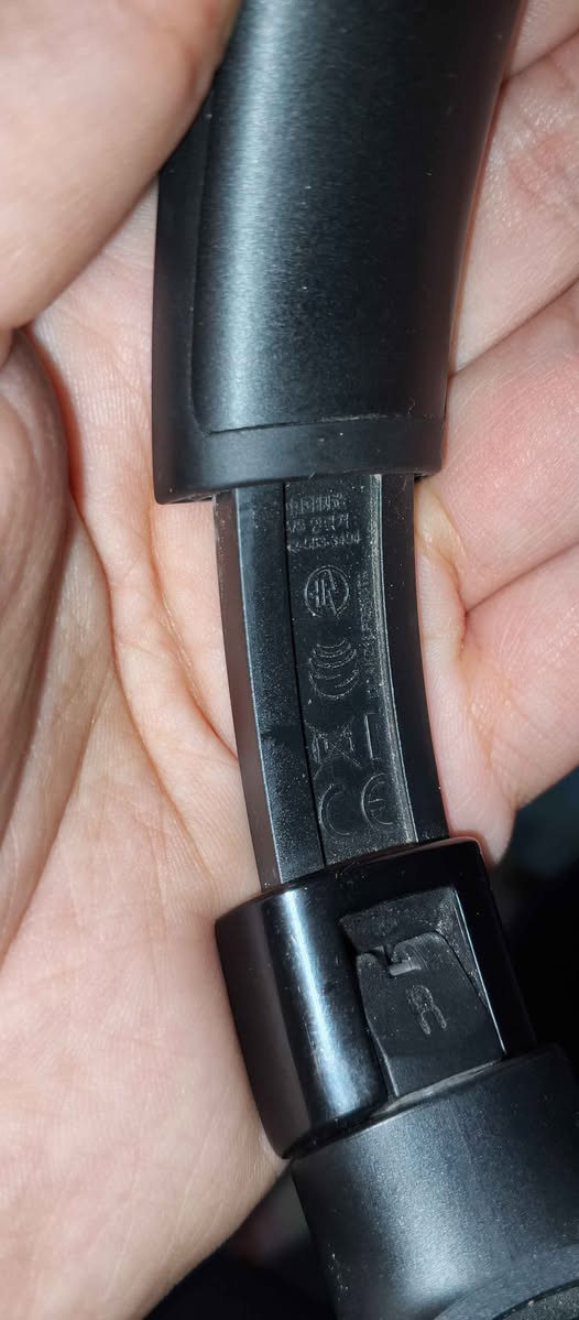 نظيفة جدا بس تبديل اسفنج اشتريها من امريكا 85$ رايدها 50 ويه توصيل بغداد, العراق


**إذا كنت صاحب هذا الإعلان وتريد حذفه لأي سبب، رجاءا أرسل رسالة إلى الدعم الفني**