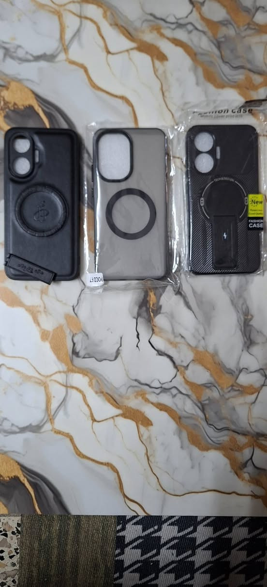 كفرات بوكو f7  
٣ كفرات جديده ماك سيف يعني مسكه او مبرد عادي جيب شد الي يريد يراسلني ويدلل ***********
