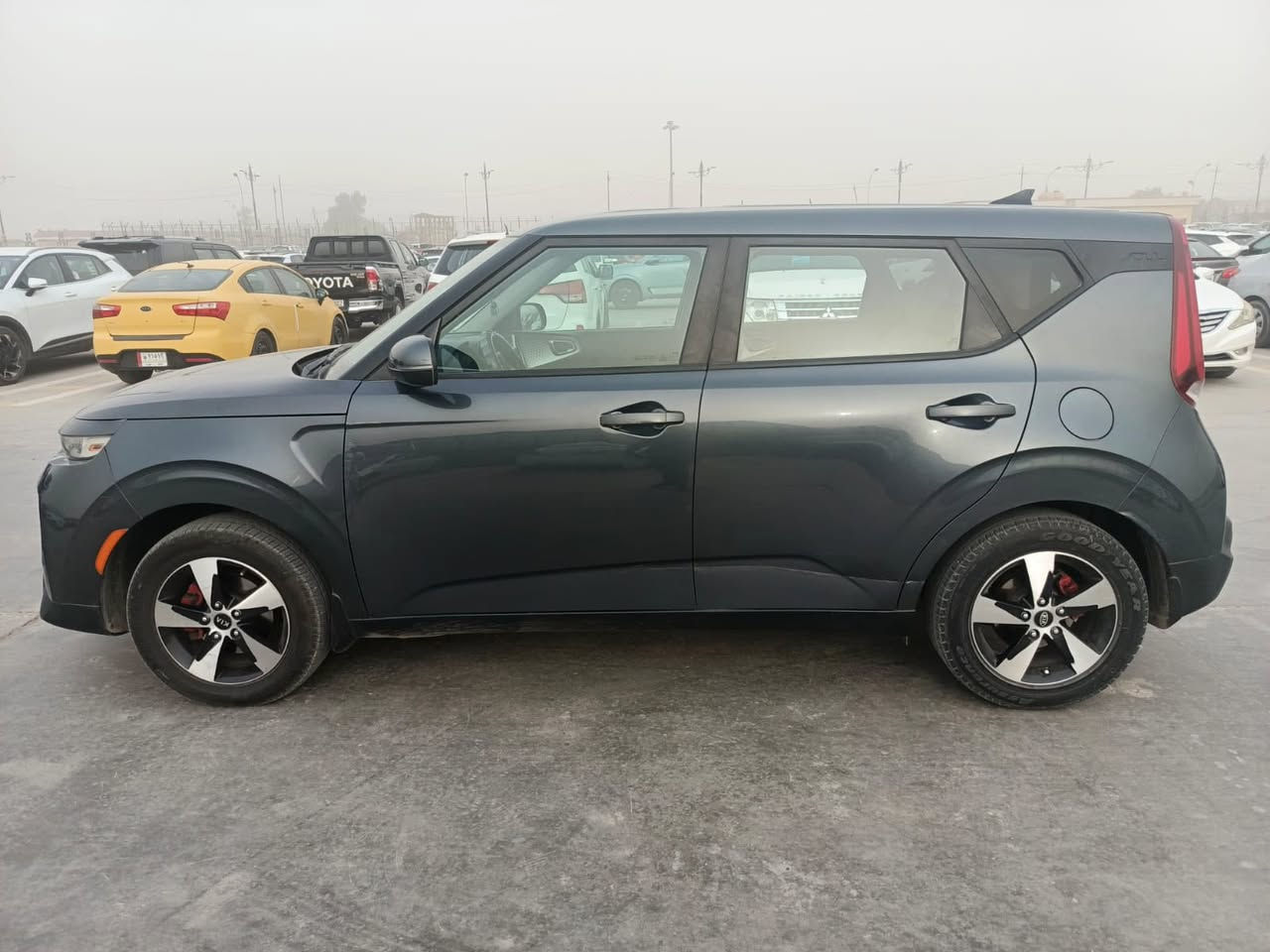 السلام عليكم ورحمة الله وبركاته سياره للبيع كيا صول موديل ٢٠٢٠ لون فيلي حادث جاملغ وبنيد تبديل نفس الون ماشه ٣٨الف تحكمات ستيرن شاشه مكينه وكير مكفولات 
السعر ١٣٣ *********** اتصل وتدلل
