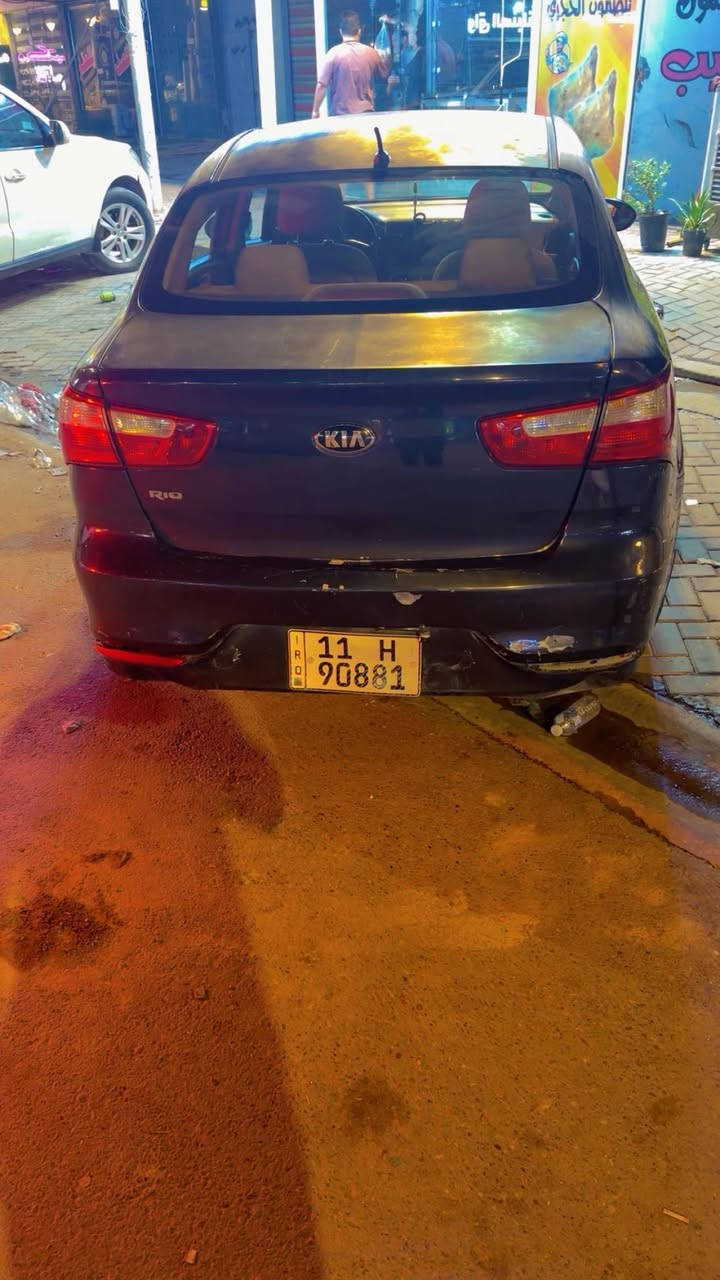 السلام عليكم ريو موديل 17خليجي محرك 1600بيها كم قطعه صبغ بدون دواخل اني ابيع احزام السعر 83 وببها مجال      للاتصال ***********
