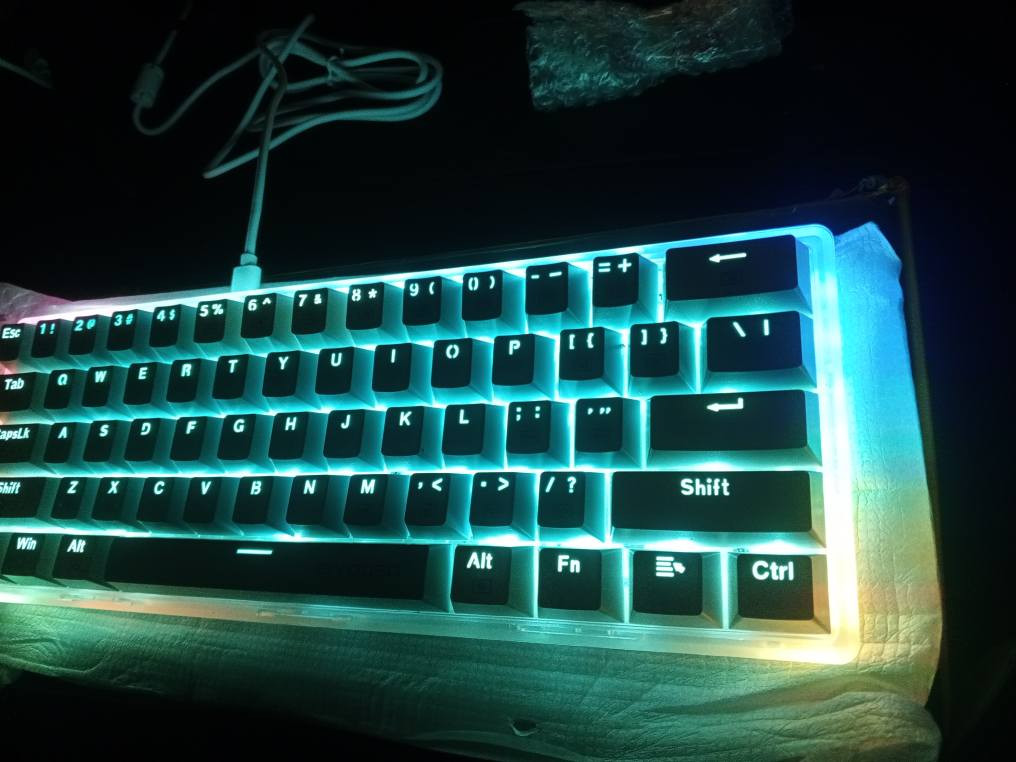 سلام علیکم 
کیبورد گیمینگ بوو فروشتن
ماڕکەی E -YOOSO
نرخی 30 هەزار 
شوینە هەولێر بنەسڵاوە أربيل, العراق


**إذا كنت صاحب هذا الإعلان وتريد حذفه لأي سبب، رجاءا أرسل رسالة إلى الدعم الفني**