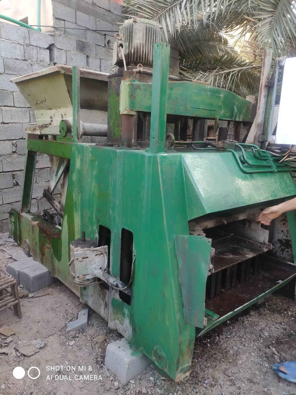 مكينة بلوك بياضه.  شاصي نظيف مابي.   اي كسر   مكينه جاهزه. للعمل   قالب جديد   هوبر     كنترول كهربائيات   سعر مناسب    30 ورقه نزلنه    السعر.   اريد ابيع   البصره. شارع.  الوفود. ***********. بي واتساب
