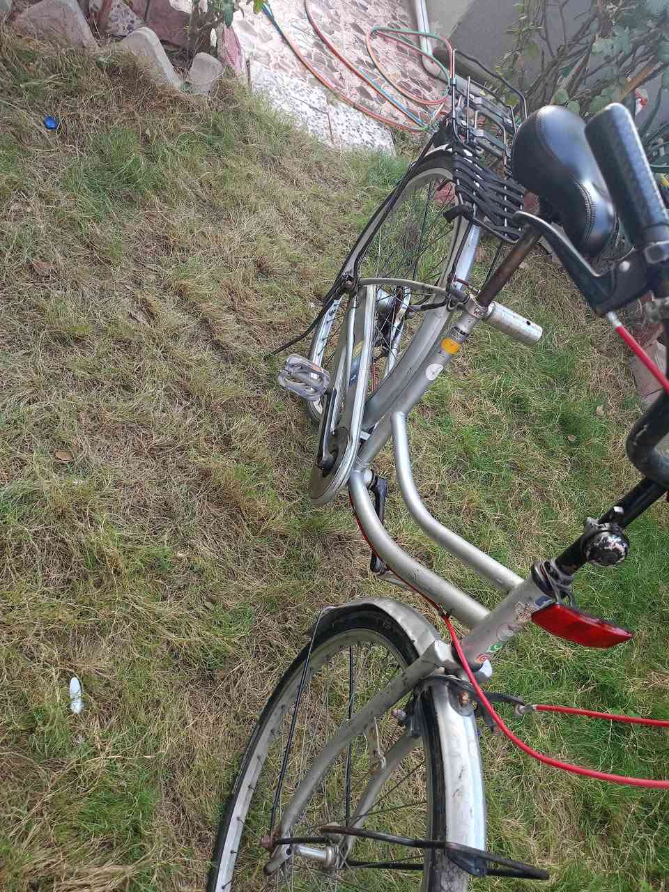 سلام عليكم بايسكل نضيف للبيع اي عيب ما بي السعر 65 ابي مجال


**إذا كنت صاحب هذا الإعلان وتريد حذفه لأي سبب، رجاءا أرسل رسالة إلى الدعم الفني**