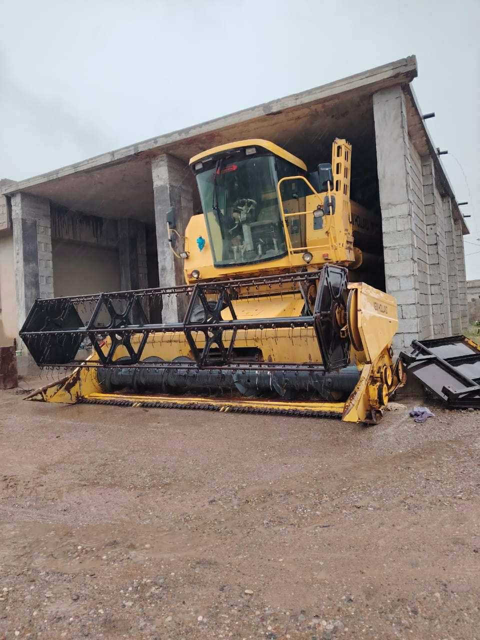 سلام عليكم دراسة نيهولند خمسه بلم قايش البيع٢*********** ٢٠٠٠
