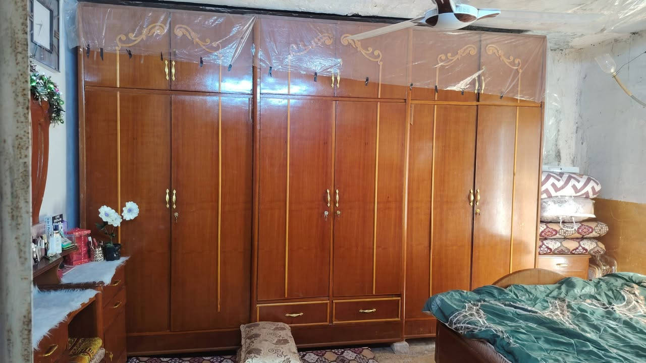 غرفة اخشاب مستعملة خشب ثگيل سعر 800 بيه مجال بسيط *********** بي واتساب
