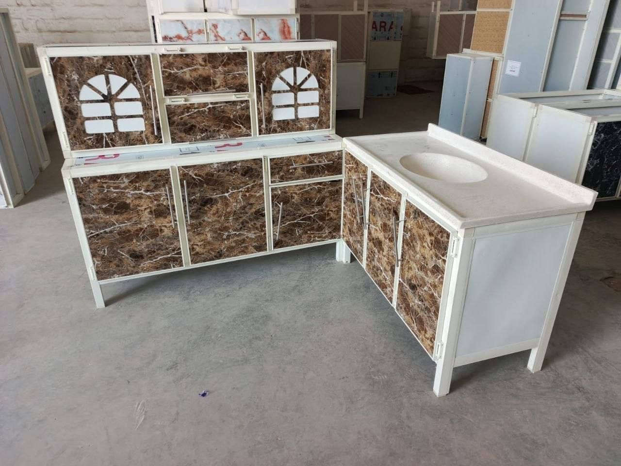 كاونتر مترونص ارضي.وملحق مترونص وسنك متر و20سم .


**إذا كنت صاحب هذا الإعلان وتريد حذفه لأي سبب، رجاءا أرسل رسالة إلى الدعم الفني**