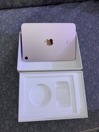 آيباد ميني ٦ • ما مبدل • قفل