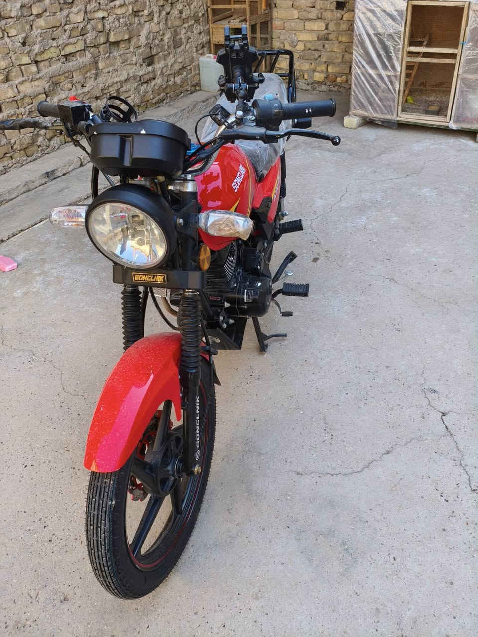 السلام عليكم 
دراجه سولنك ماكس محرك 150 موديل 2026
دراجه جديده كفاله عامه اوراق سكنر 
حله مركز مدينه 
الاتصال ***********
