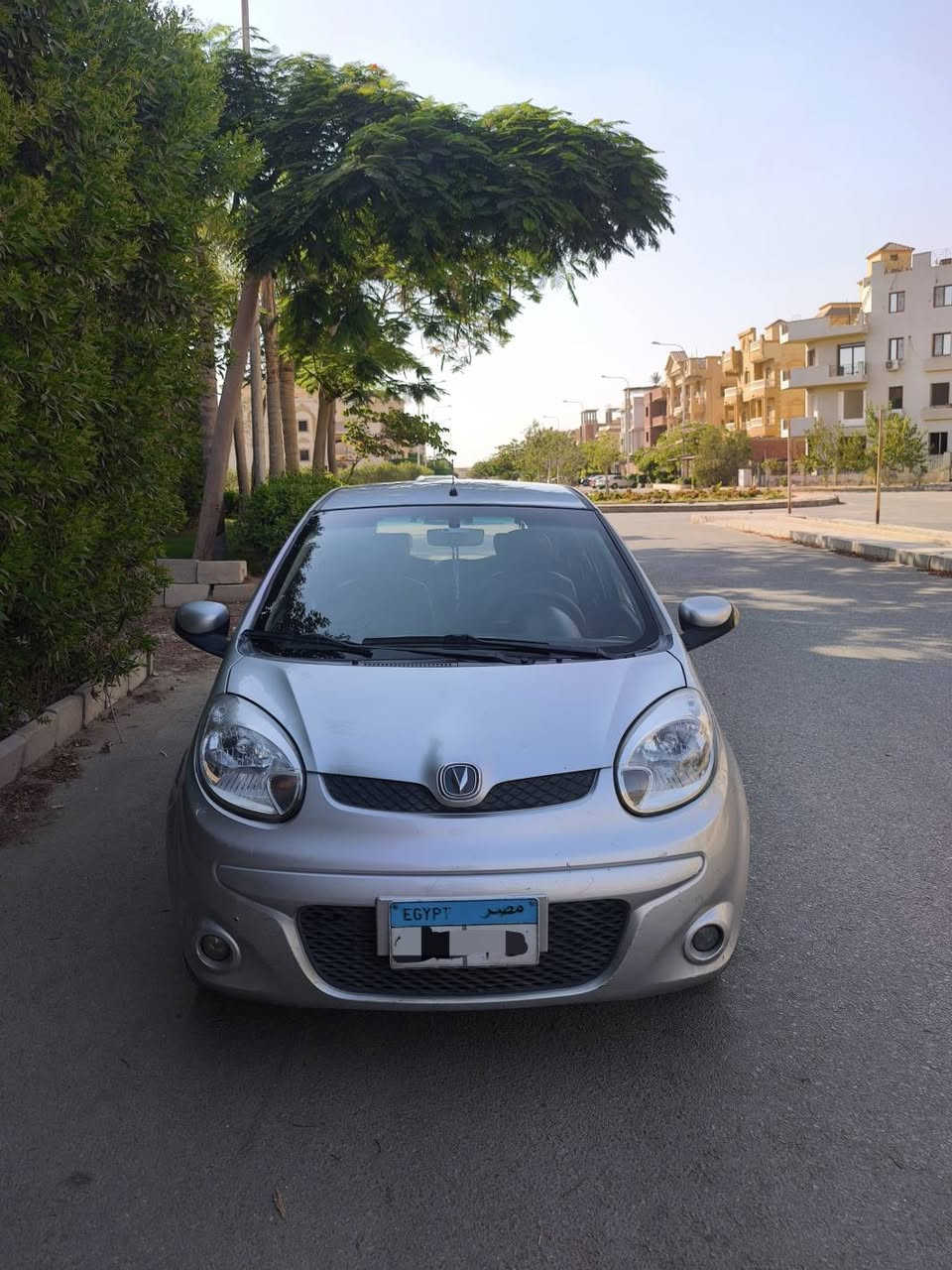 للبيع شانجان مينى هاتشباك موديل ٢٠١٦
اتوماتك اصلى  - مالك من الزيرو 
فابريكا بالكامل برا و جوا بدون لمسة 
عداد ١٣١ الف و تم عمل صيانة ١٣٠ كاملة
اعتمادية جدا و موفرة ف البنزين ـ قطع غيار معمرة و رخيصة و متوفرة في كل حتة ف مصر 
الماتور ـ الفتيس ـ العفشة ـ التكيف بحالة ممتازة
فيها فرامل ABS - و نظام توجيه الكترونى ESP زجاج كهرباء  - فوجات امامى  ـ جنوت اسبور - مريات كهرباء ـ aux _ مخرج ولاعة ـ usb
تم اضافة فرش جلد - فرش جلد أرضية بالكامل و سنسور بارك و وحدة رفع كاملة 
رخصة سنتين  مرور ٦ اكتوبر ـ المعاينة ٦ اكتوبر 
للتواصل على رقمى  0️⃣1️⃣1️⃣2️⃣2️⃣0️⃣0️⃣2️⃣2️⃣8️⃣8️⃣ العمرانية, الجيزة


**إذا كنت صاحب هذا الإعلان وتريد حذفه لأي سبب، رجاءا أرسل رسالة إلى الدعم الفني**