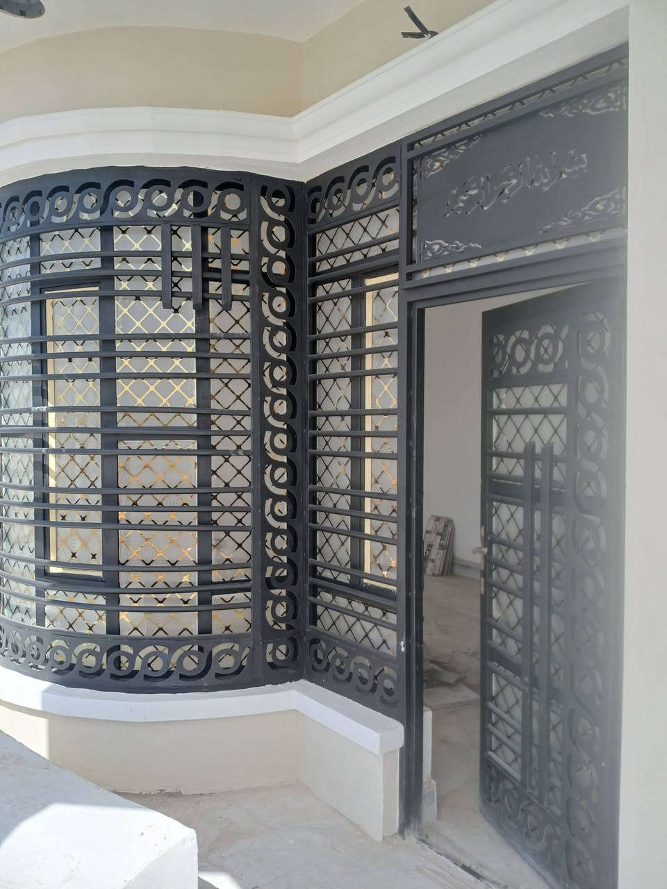 اللامي للزجاج والمريا عملنا سلكون ومعجون ميسان الحولي مقاطعه 14
يوجد لدينا جميع انواع الزجاج
***********
