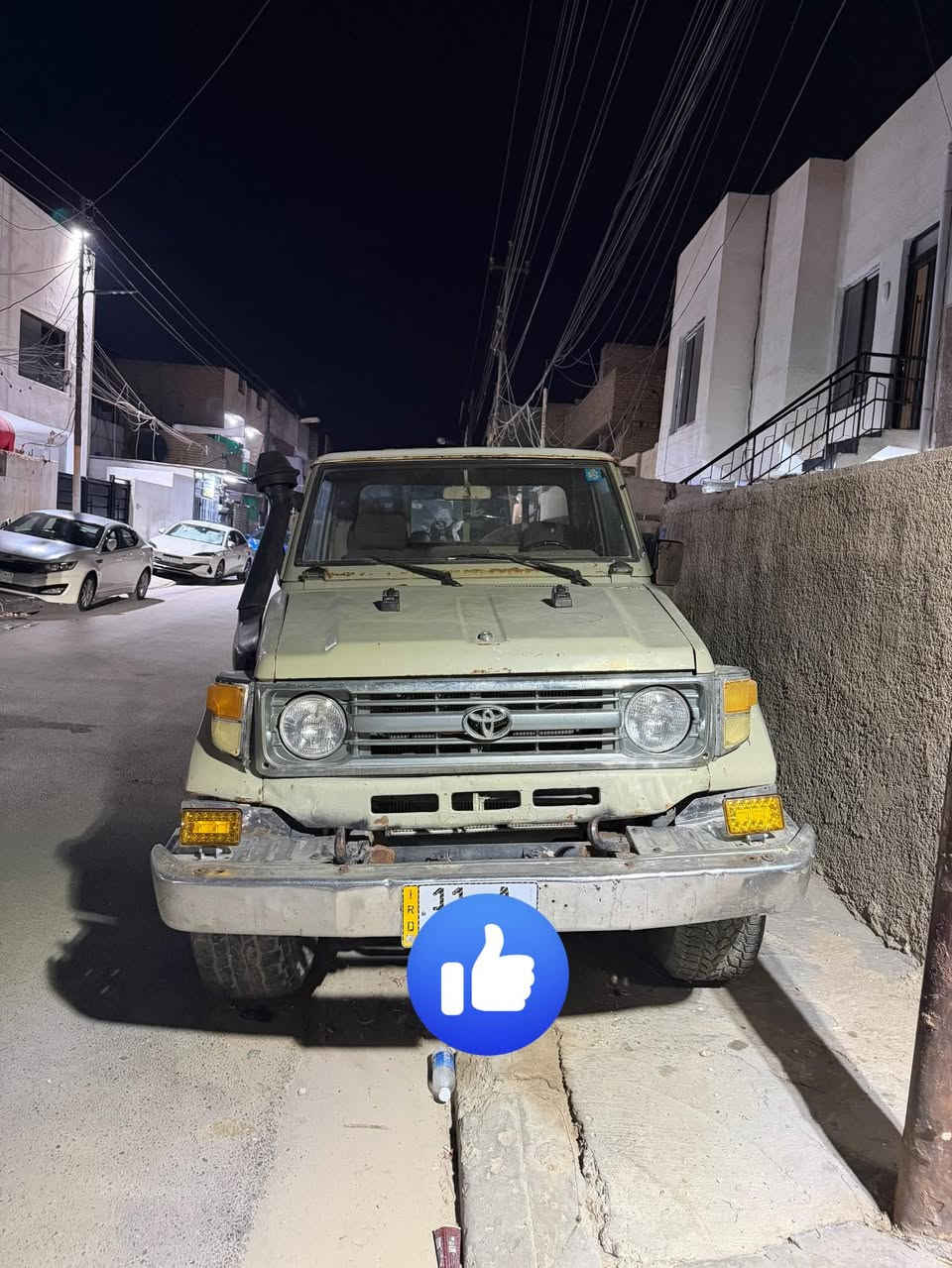 السلام عليكم
للبيع لاندكروز او حوثيه شاص 

موديل 90

رقم بغداد الجديد 
سياره مجازه مكينه بلاد 
كير 6 نمر 
فور ويل 
تخم تاير ويل كب 
كهربائيات كامله 
السعر 75 وبيها مجال قليل مكاني بغداد 
***********
