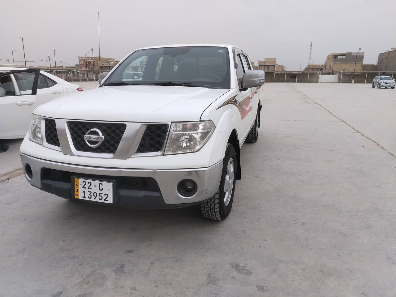 السلام عليكم للبيع نيفاره موديل 2013 السياره كفاله عامه رقم جديد دولي اربيل تحويل وكاله تريد مكينة وكير كفاله حدادية جديده تخم تاير جديد العنوان كوت واسط مركز المدينة رقم موبايل *********** خابر ودله
