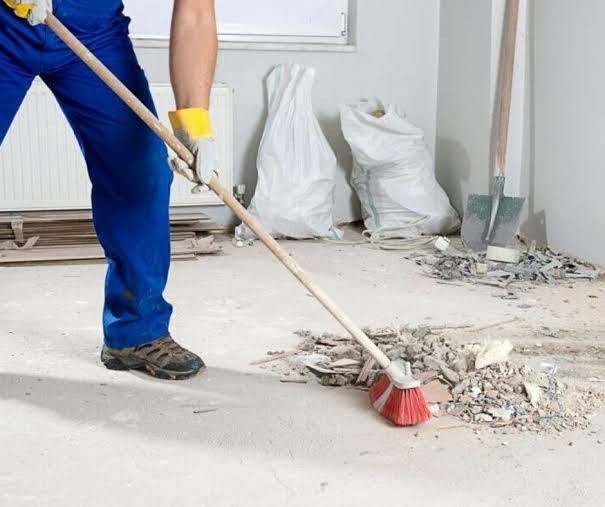 ​من الساس للرأس.. نرجعلك المكان يلمع! ✨🏡📦
إذا خلصت بناء بيتك أو جهزت مخزنك وتبحث عن تنظيف عميق وبأعلى جودة، متواجدون لخدمتكم في سفوان لتنظيف وإزالة مخلفات البناء والأصباغ بدقة وعناية.

​لماذا تختارنا؟ 

​أمانة وسرعة في الإنجاز.

​تنظيف متكامل للمساحات الكبيرة والصغيرة (منازل + مخازن).

​📲 للتواصل عبر الواتساب: ***********
