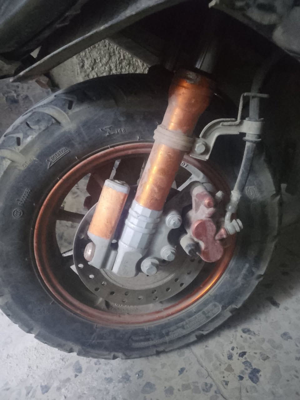 ماكس صيني ضارب بيه كرنك كهربائيات شغاله للبيع تريد تأخذها كامله ب150 تريد قطع كلمن و سعره ويل امامي خلفي مشيف مال شركه فلجنه امامي و دسكات و عنبار بالمكان خياط كابريتر تخبل عقل كفرات صفاح و سبايدر الامامي شوي تعبان دشبول و السوادات يخبلن بس تمسحهن تطلع لمعه شركه بيهن بس الكاعيه شوي تعبانه دبلات يخبلن ضفيره عايدها من طول الطول شتريد موجود قبغ الهندر و المازده الاماميه موجوده


**إذا كنت صاحب هذا الإعلان وتريد حذفه لأي سبب، رجاءا أرسل رسالة إلى الدعم الفني**