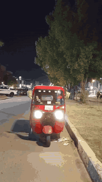 السلام عليكم
اليوم جمعة والصلاة على محمد وال محمد 
 تكتك  2018 شهر 12 باجاج المصطفى رقم وسنوية نكليزي تاخذ مني تحويل راعيها موجود للبيع كاملة مكملة أي نقص مابيها دوشمة جديدة جادر جديد كاعيات وسفاري تخم تايرات بريكات  كهربائيات نكرة سلف  اشاير لايت بك لايت  دبل اشاره مكينه مجفته  جديد مال 2020  لاتنقيص لانضوح لاتبخير خياسات ماكو  صبغ عام جمالية بدون ضربه بدون معجون تكتك مال عيشه مرزوقة وكرفتها حلوه كاملة مكملة ربع دينار ما ذب عليها 
السعر : 5 ملاين  وبيها مجال حك جيه 
العنوان : بغداد الشعلة 
الرقم : ***********
