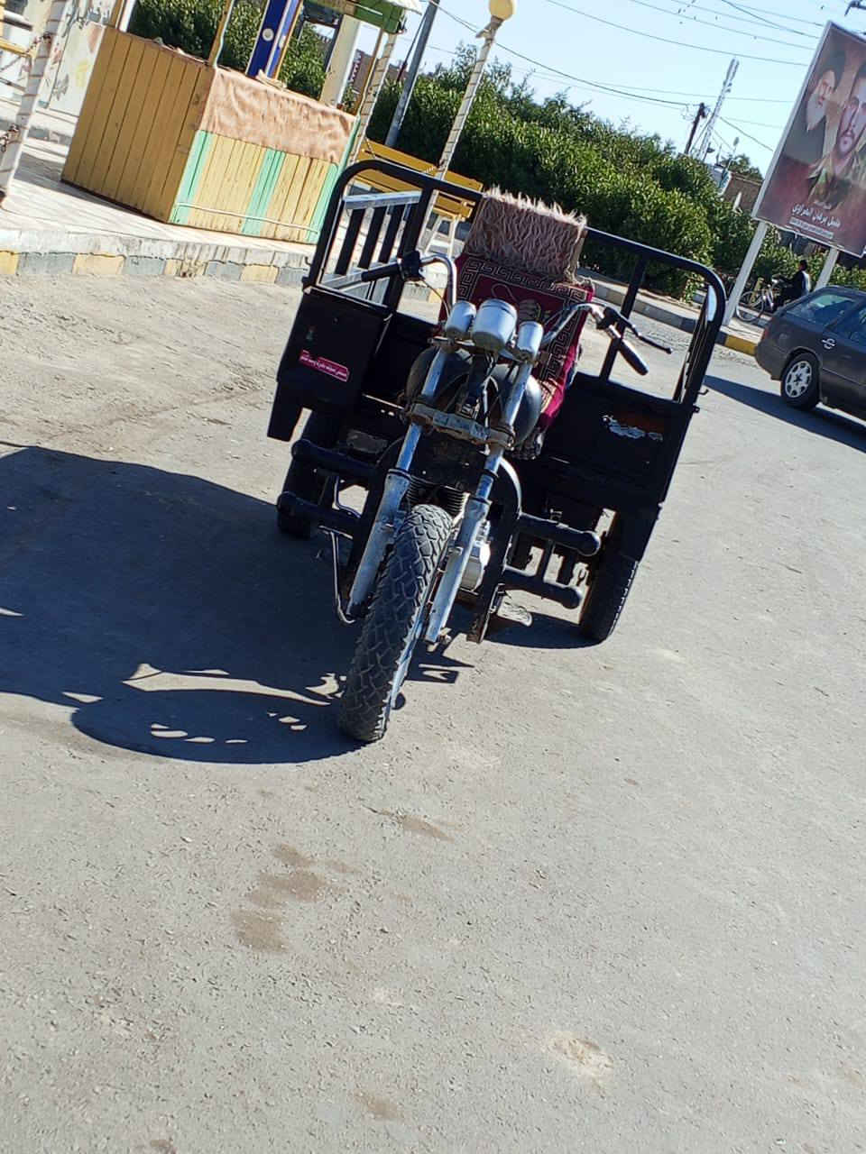 سلام عليكم ستوته البيع مكينه صاره شهرين من شديته ستوته دوات شاصي مكفول بدي شوف العين نضيف تواير جدد المكان المجر الكبير رقم الهاتف ***********
