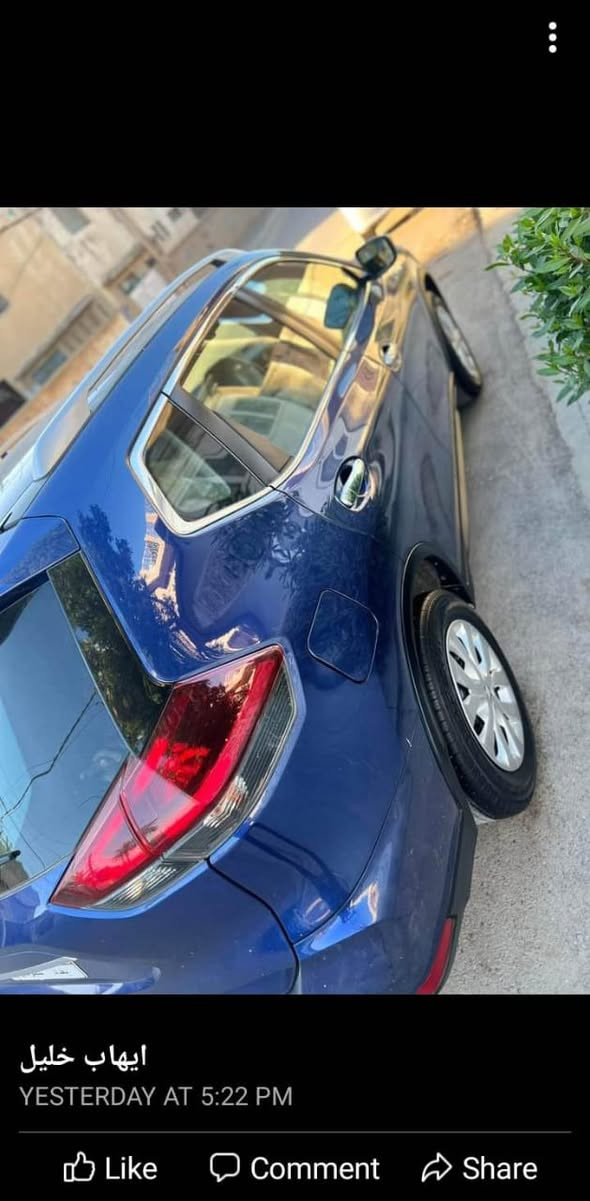 سيارة نيسان روج للبيع موديل 2020 محرك 2500 , 4 سلندر .....السيارة ماشية 72 الف كيلو متر السعر 160 ورقة وبيها مجال ......***********
