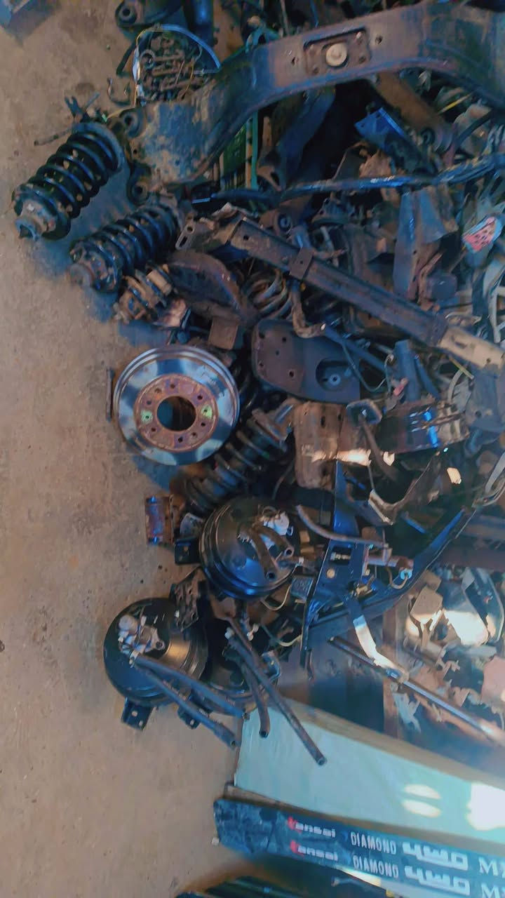 سلام عليكم يوجد لدينه بريجو منغولي العنوان حله طهمازيه قرب علويه شريفه ع
الاتصال على الرقم بدون مراسلات 
***********
***********
