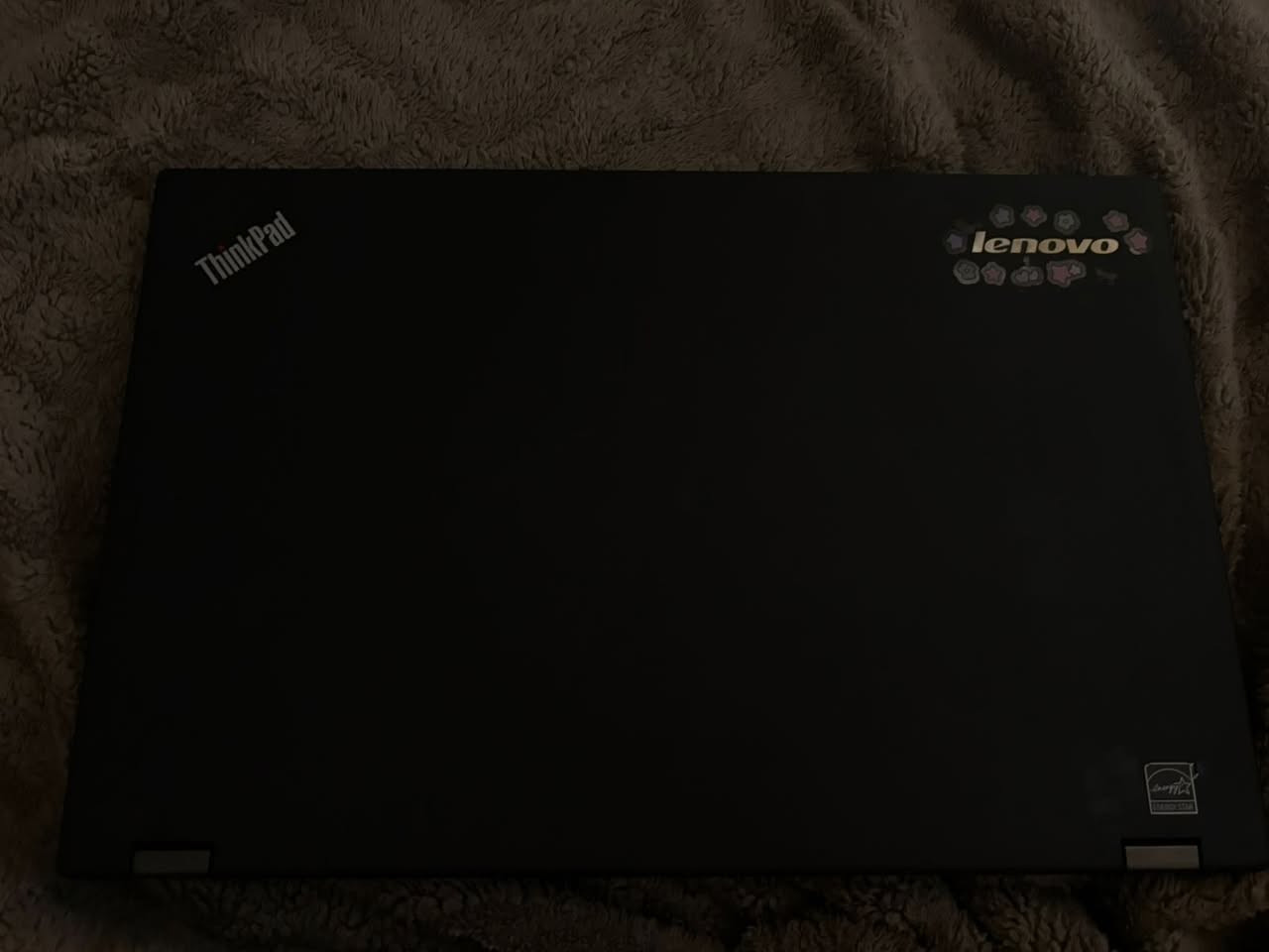 🔥 للبيع لابتوب احترافي قوي – Lenovo ThinkPad W540 🔥

💻 نوع الجهاز: Lenovo ThinkPad W540
مناسب للشغل، الدراسة، التصميم، البرمجة، والألعاب الخفيفة 👌

📌 المواصفات:
• شاشة 15.6 إنج Full HD
• معالج Intel Core i7 قوي
• كرت شاشة احترافي NVIDIA Quadro
• رام عالية تتحمل البرامج الثقيلة
• SSD سريع يطيك أداء ممتاز وإقلاع سريع
• كيبورد أصلي مريح ويا إضاءة
• بطارية جيدة
• الجهاز معروف بالقوة والتحمل من سلسلة ThinkPad الأصلية 💪

📌 حالة الجهاز:
نظيف وشغال بدون مشاكل
استخدام مرتب وفحص بأي مكان تريد

*********** 
السعر 300الف وبيه مجال
مكان بغداد / بسمايه
