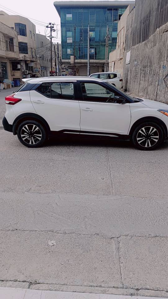 نیسان کیکس 2019 فول مواسفات SRگێرومەکینەو تەبرید بەشەرت سێ پارچەی سبوغە بۆنیت چاملغ دەرگا.43مایل رۆیشتیە
*********** wats ap أربيل, العراق
