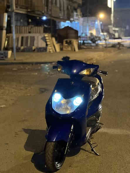 سلام عليكم دراجة سكنس فحل طلاعات الدراجة بحاله الوكاله قبل أسبوع سويته اله إدامة الدراجة ماشيه 30 ألف جيب فيتر وتعال افحص بيه صالنصه من نزلتها وياهة الداجة خير من الله الدراجة نوزل موديل 2011   السعر  مليون 100 الي ميعرف لحد يتصل لان كلبي خلصان مكاني بياع للتواصل ***********
