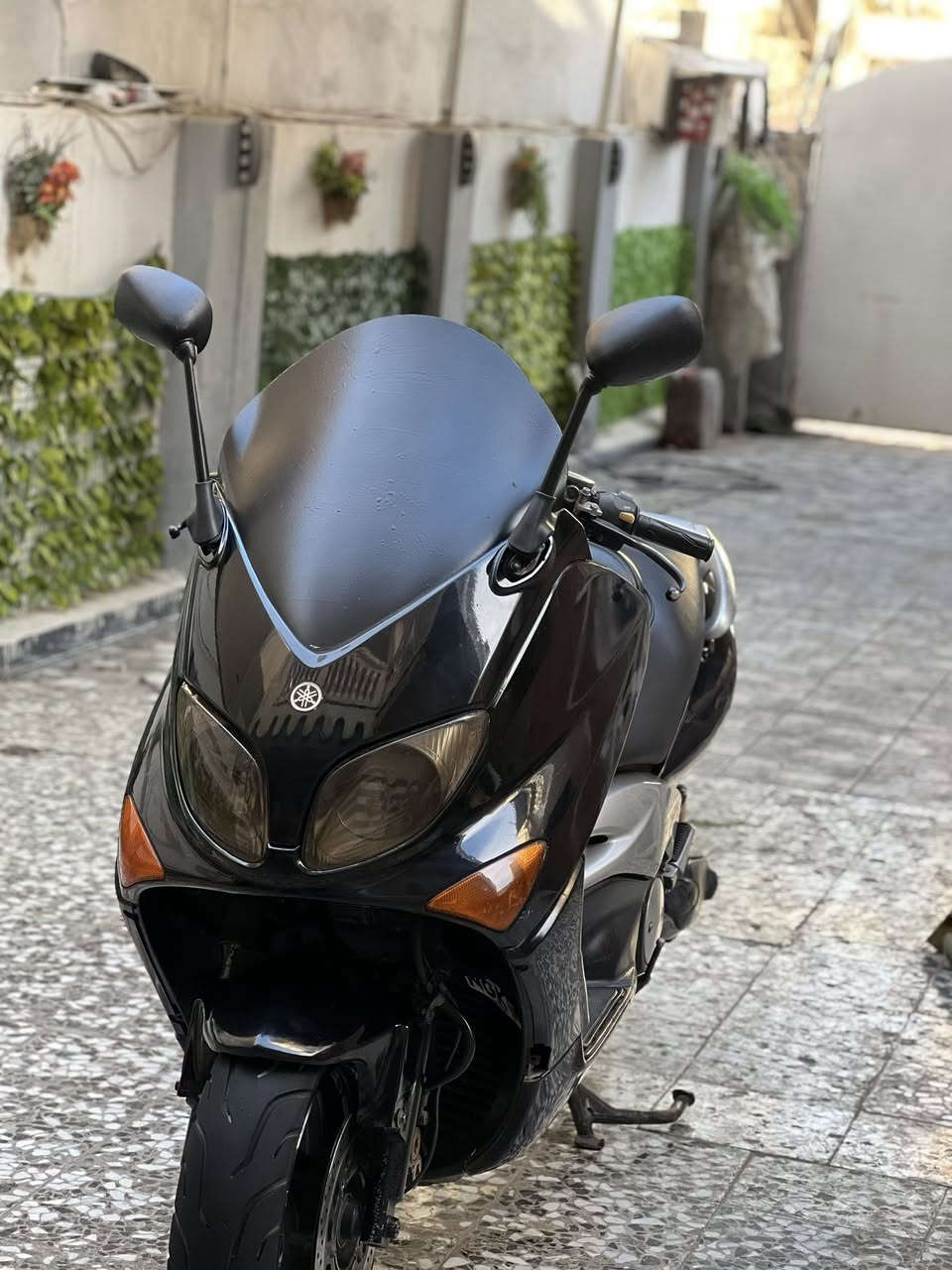 السلام عليكم تيماكس كابريتر 2007 مكفوله كفاله عامه ماشيه 31 سويجات ثنين  مكينه برغي ممفتوح بيه سعر 16 عنوان بغداد حي البنوك ***********
