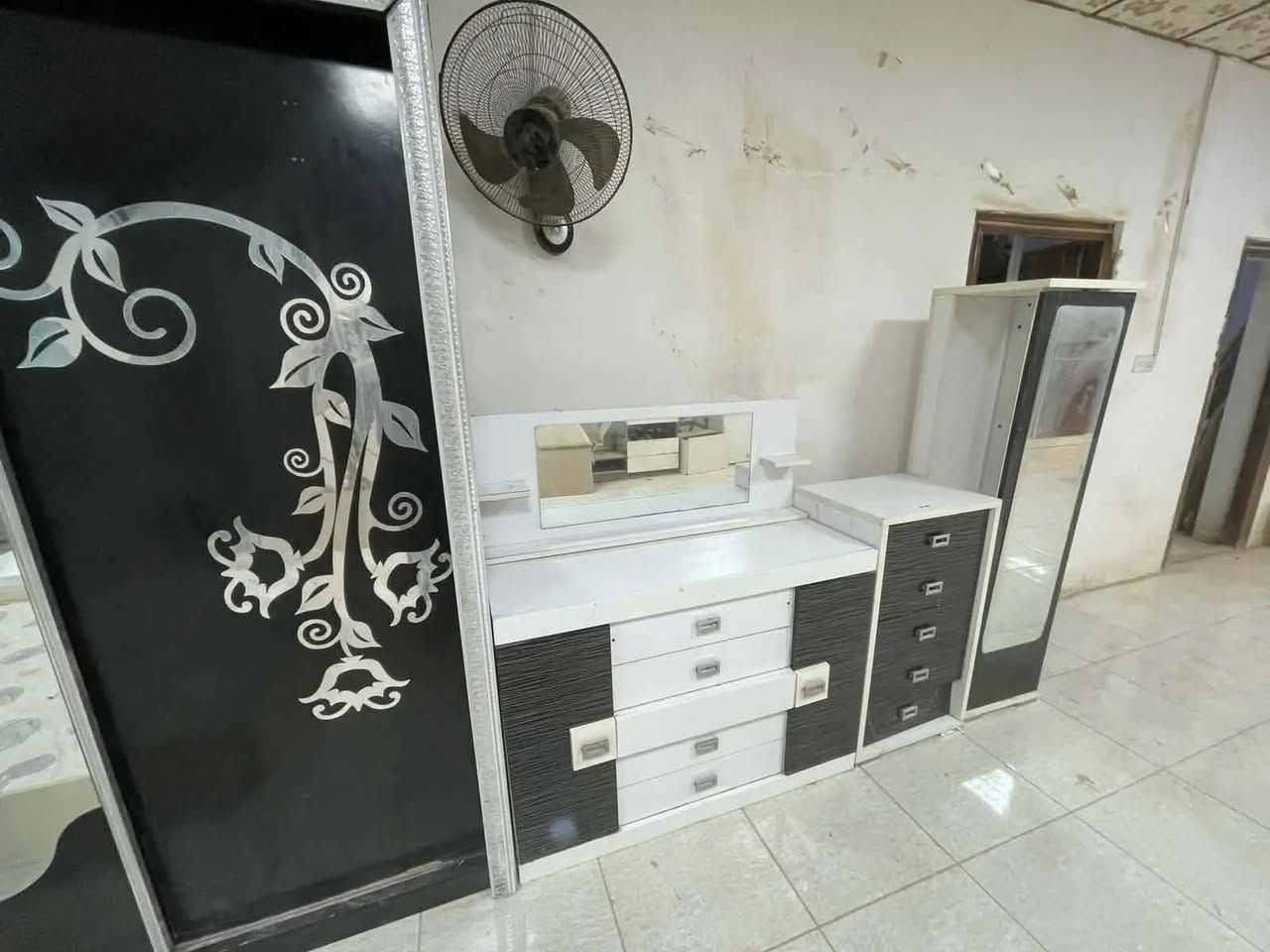 غرفه نوم تركي ٧ قطعه مستخدمه نظافه جيده بسعر مناسب
٣٥٠ الف بيع مستعجل @إشارة


**إذا كنت صاحب هذا الإعلان وتريد حذفه لأي سبب، رجاءا أرسل رسالة إلى الدعم الفني**