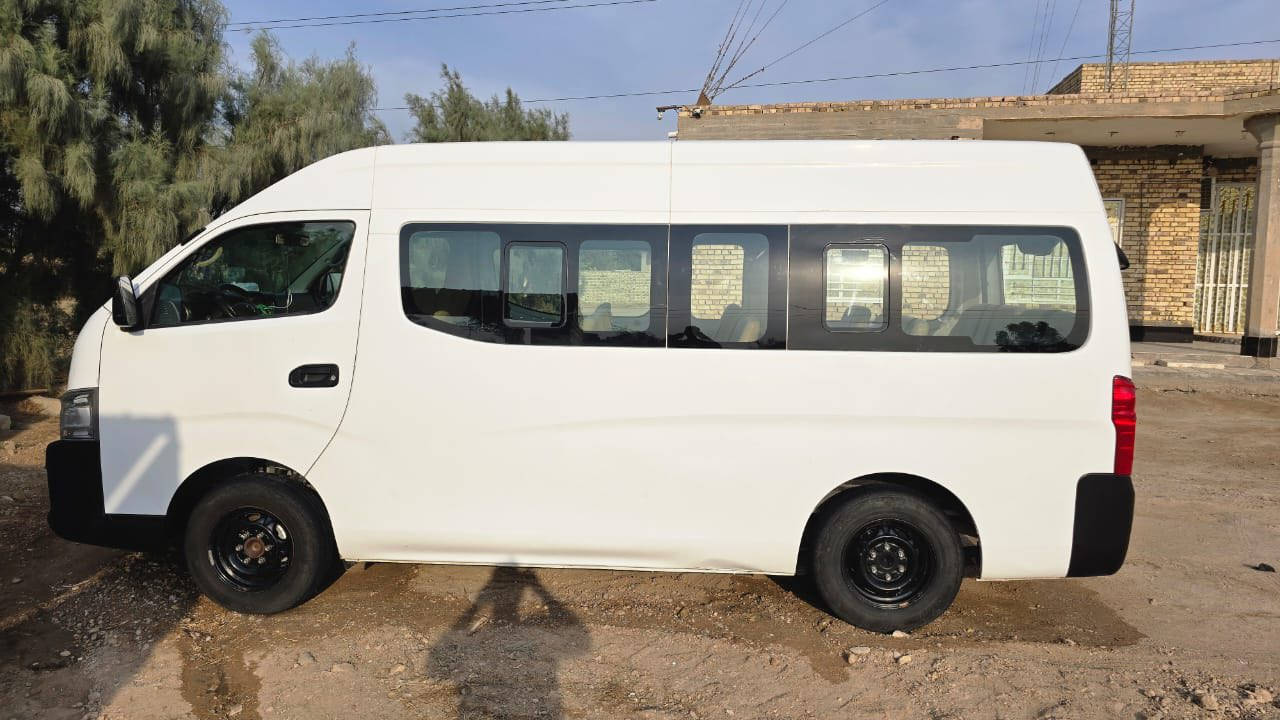 نيسان يورفان عالي مديل 16 سياره حلوه وبسمي بيه بس باردات مكفوله كير محرك جديد رايد مرواس بهايسة مديل 12…13..14..15 ‭0771 962 3219‬
