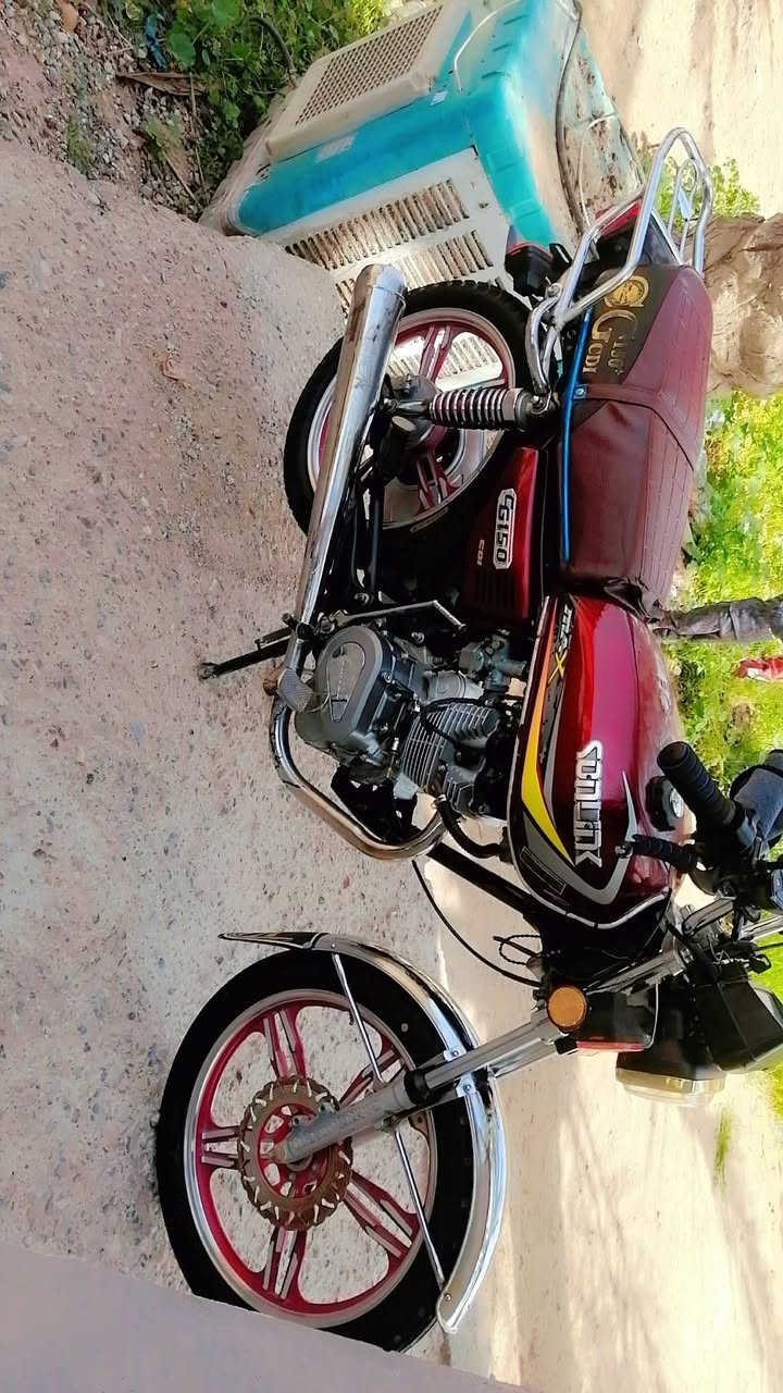 سلام عليكم سيفان للبيع موديل ٢٣ محرك مفتوح دراجه خير من الله كامله كهرباء من كلشي بس بيها نقص دشبول مكسور شويه وشاره اليسره السعر خاص


**إذا كنت صاحب هذا الإعلان وتريد حذفه لأي سبب، رجاءا أرسل رسالة إلى الدعم الفني**