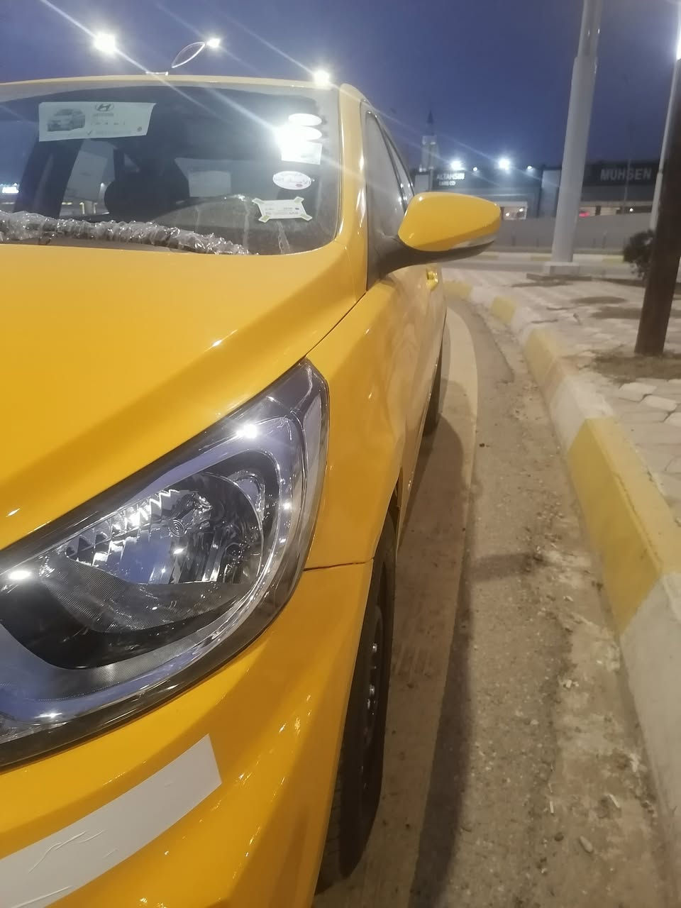 اكسنت خليجي موديل 2012 محرك 16 دوش قطرتين سياره بدون ضرر كله على البلاد هزه جديد  لوحات انجليزيه مصفره هيئه وغرامات سياره باسمي شرط التحويل ما متواصل على انترنت مكان كركوك حي العسكري الشراي يخابر ***********
