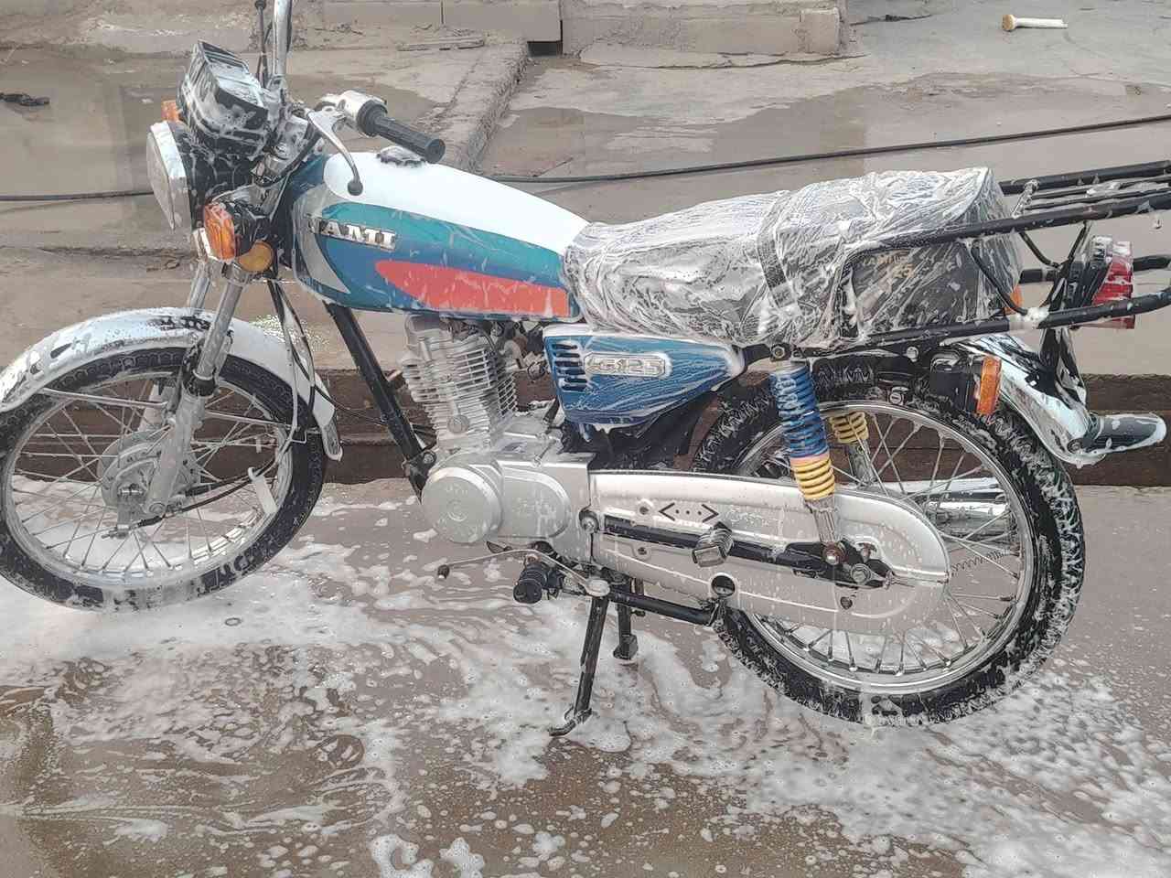 السلام عليكم دراجة نامة اوراق 2025السعر 650الف 
***********
