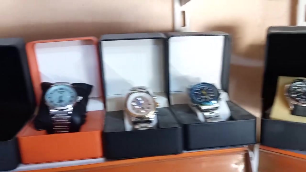 مجموعة من الساعات كلها من امزون الي تفيده يتصل على الخاص والسعر مناسب


**إذا كنت صاحب هذا الإعلان وتريد حذفه لأي سبب، رجاءا أرسل رسالة إلى الدعم الفني**