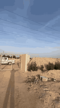 السلام عليكم
مزرعه للبيع 26دونم مسيجه بأشجار بيها بيت وكهرباء وطنيه وبير ارتواز عقدها قيد الانجاز عنوانها طريق الزبير نزلتها قرب معمل بلوك ديالى المزرعه تبعد 2 كيلو عن شارع الزبير السعر65 وبيها مجال

مكلف بالنشر انا

راعي المزرعه  ‭0770 670 7388‬
