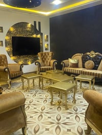 تخم ملكي • نظيف • كوشات كامل