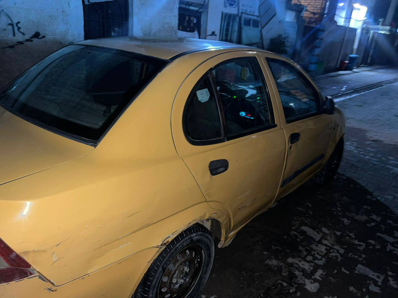 سلام عليكم سياره طيبه مديل 16 السياره مفتوحه مكينه مجفت وكير او مكينه خير من الله السياره بس كشره تعبان وهيه كدامكم العلوان بغداد الشعله ول سعر 31 وبيه مجال بصيط ارقم ‏‪***********‬‏
