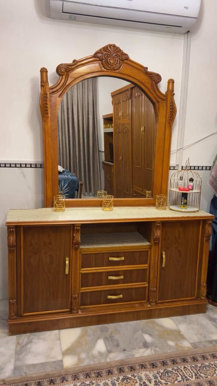 غرفة نوم حطاطة عراقية نجارة
كلش ثكيلة للتواصل خاص


**إذا كنت صاحب هذا الإعلان وتريد حذفه لأي سبب، رجاءا أرسل رسالة إلى الدعم الفني**